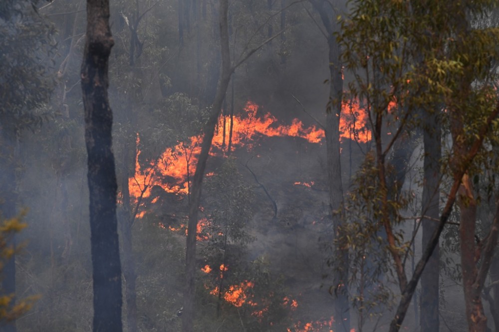 Φωτιές στην Αυστραλία: Πόρτα-πόρτα απομακρύνουν τους κατοίκους οι Αρχές