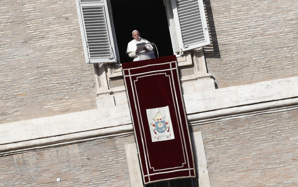 Ο πάπας Φραγκίσκος καλεί «τον πλούσιο κόσμο να βάλει τέλος στη φτώχεια»