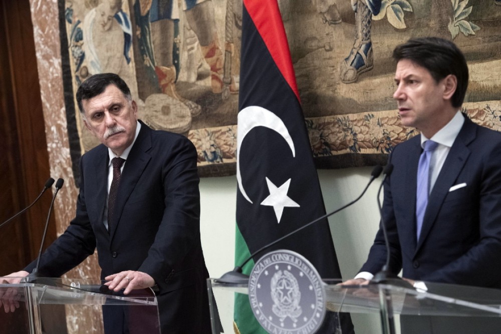 Συνάντηση Κόντε και Σάρατζ: Ζητούν λύση στη Λιβύη με συνομιλίες