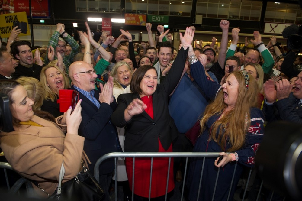 Ιρλανδία: Ιστορική νίκη του Σιν Φέιν στις εκλογές