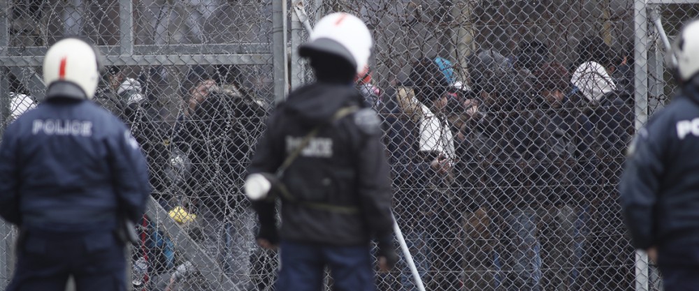 Έβρος: Οι ελληνικές αρχές σταμάτησαν στα σύνορα 24.203 άτομα