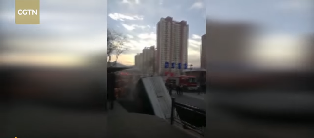 Κίνα: Δρόμος «κατάπιε» λεωφορείο- Έξι νεκροί και 10 αγνοούμενοι (vid)