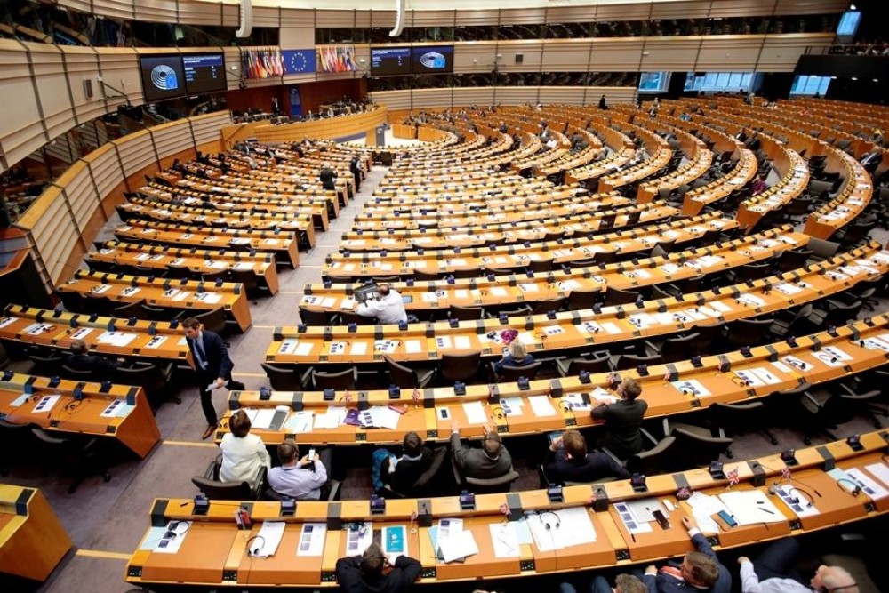 Ο κορωνοϊός ακύρωσε την Ολομέλεια του Ευρωκοινοβουλίου