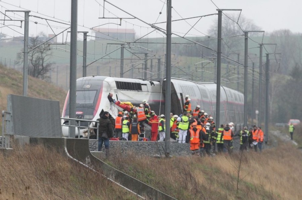 Εκτροχιασμός τρένου στη Γαλλία &#8211; 20 τραυματίες