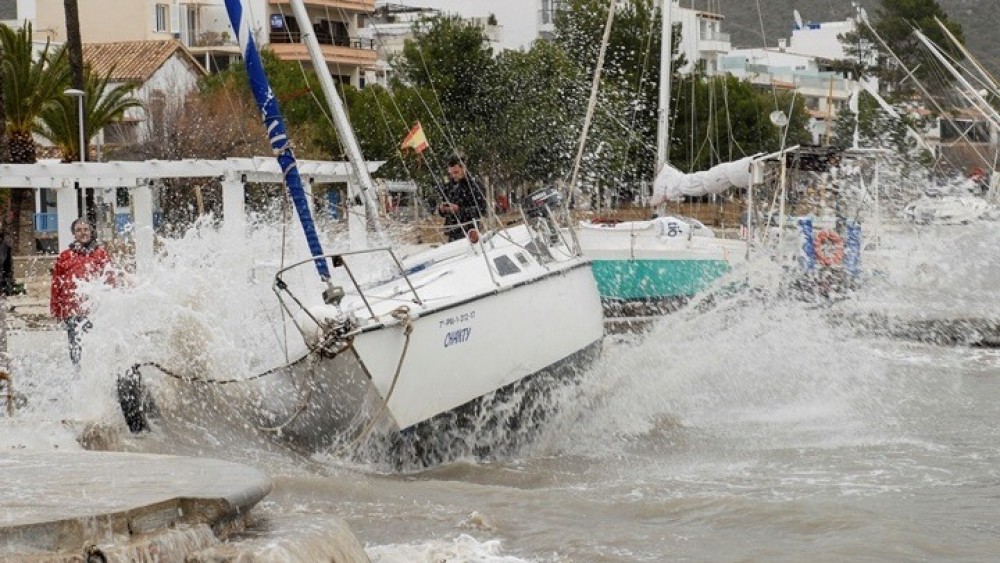 «Σάρωσε» την Ισπανία η καταιγίδα Γκλόρια &#8211; Οκτώ νεκροί