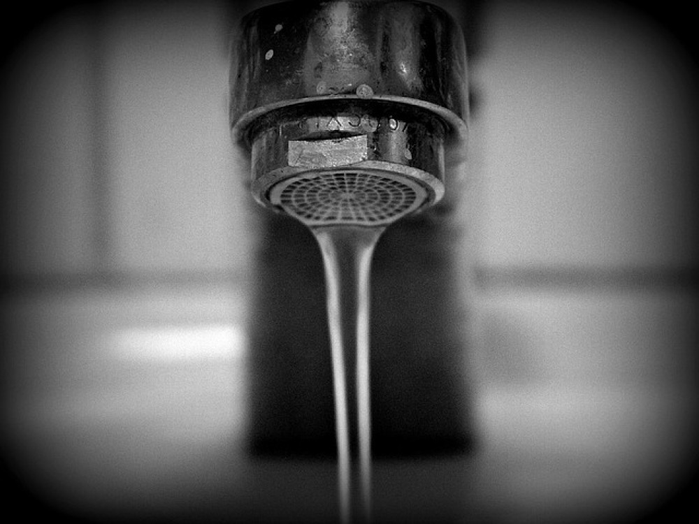 Έρευνα &#8211; σοκ: Το πόσιμο νερό προκαλεί καρκίνο στην ουροδόχο κύστη