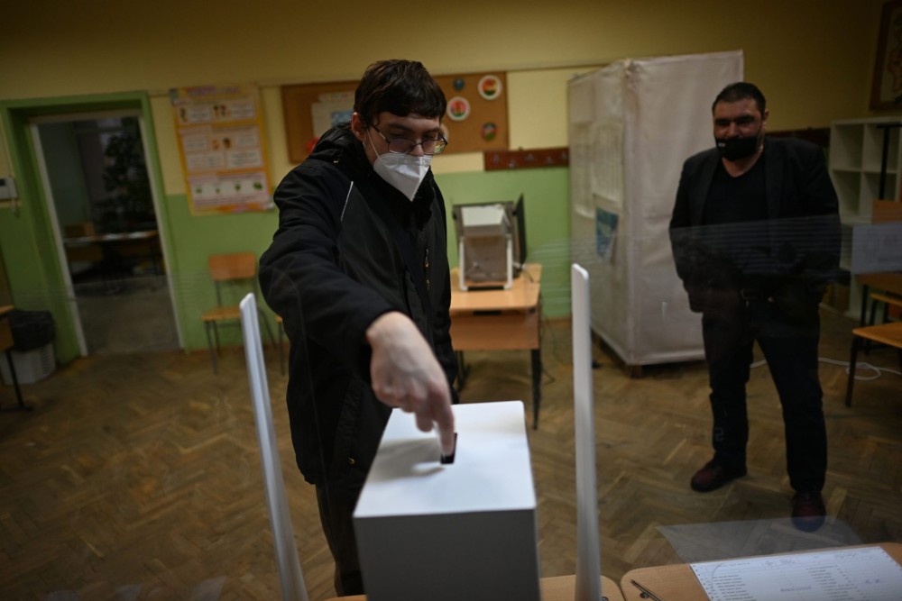 Βουλγαρία: Τρίτη εκλογική αναμέτρηση της χρονιάς στη χώρα που δοκιμάζει σκληρά η πανδημία