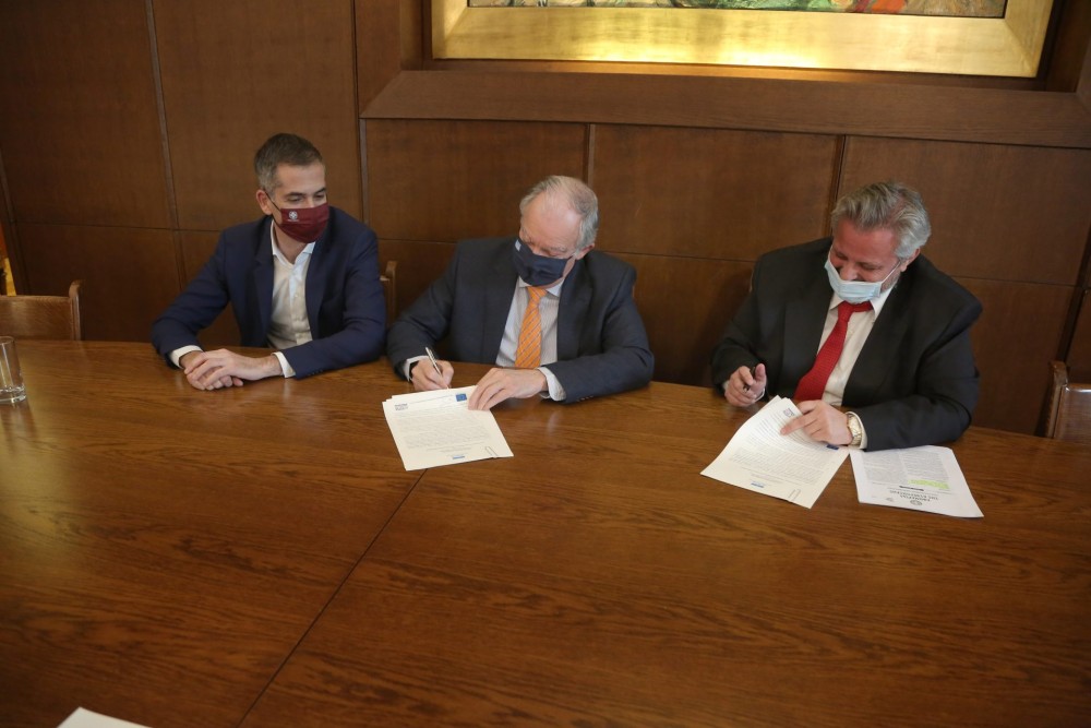 Υπογραφή σύμβασης για την ανακαίνιση της Μπενάκειου Βιβλιοθήκης