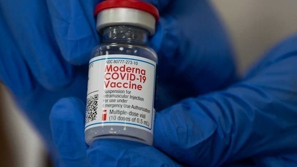 Εμβόλιο Moderna: Η ενισχυτική δόση φαίνεται πως προστατεύει από την Omicron