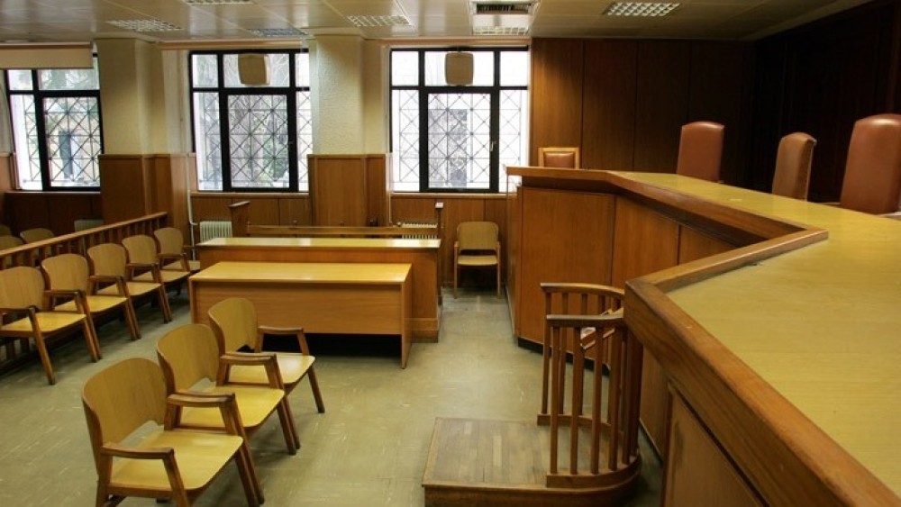Διεκόπη για τις 28 Ιανουαρίου η δίκη του καθηγητή που δέχθηκε επίθεση στην ΑΣΟΕΕ