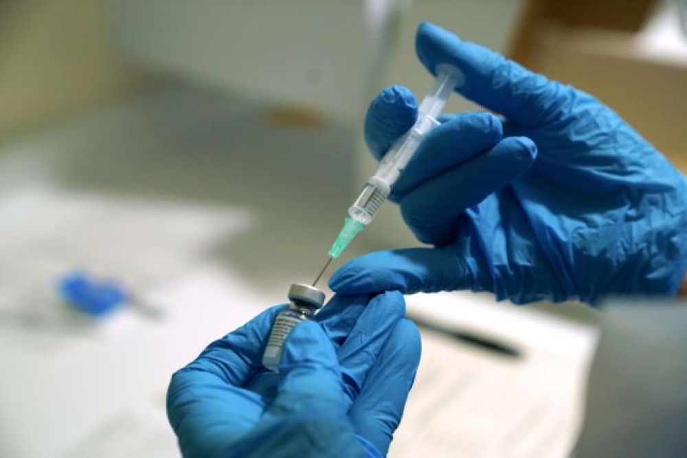 Θεμιστοκλέους: Φτάνουν στη χώρα 474.000 δόσεις Novavax-Πότε αρχίζουν οι εμβολιασμοί