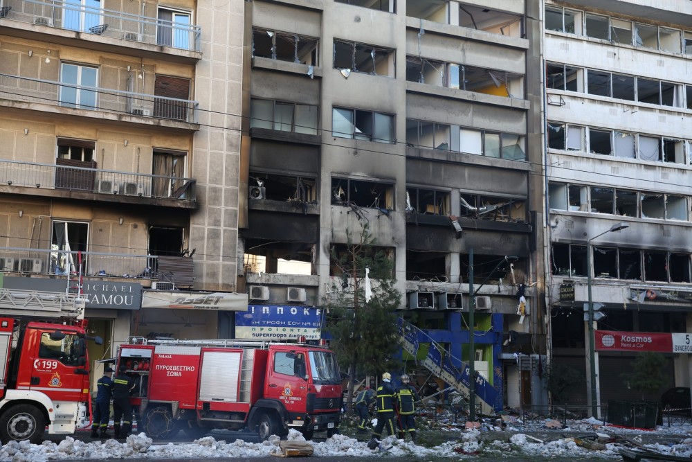 Ισχυρή έκρηξη σε κτίριο στη λεωφόρο Συγγρού: Ένας σοβαρά τραυματίας-Ζημιές σε απόσταση 200 μέτρων