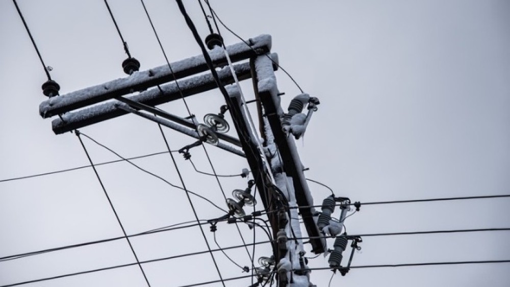 Πλήρης αποκατάσταση της ηλεκτροδότησης μέχρι το μεσημέρι-Σκρέκας: Πιθανές οι αποζημιώσεις