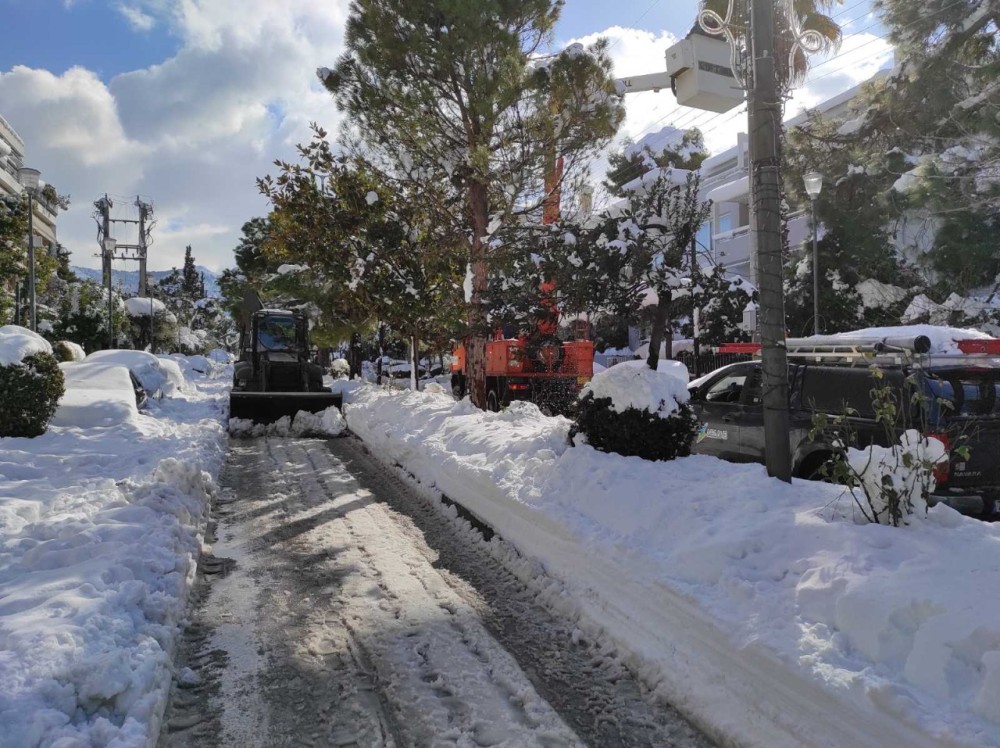 Ποιοι δρόμοι στην Αττική έχουν πρόβλημα λόγω χιονιού και πάγου