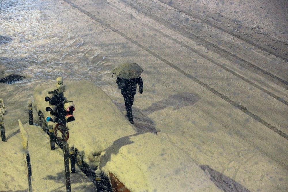 Σε ποιους δρόμους στην Αττική διακόπηκε η κυκλοφορία λόγω χιονόπτωσης
