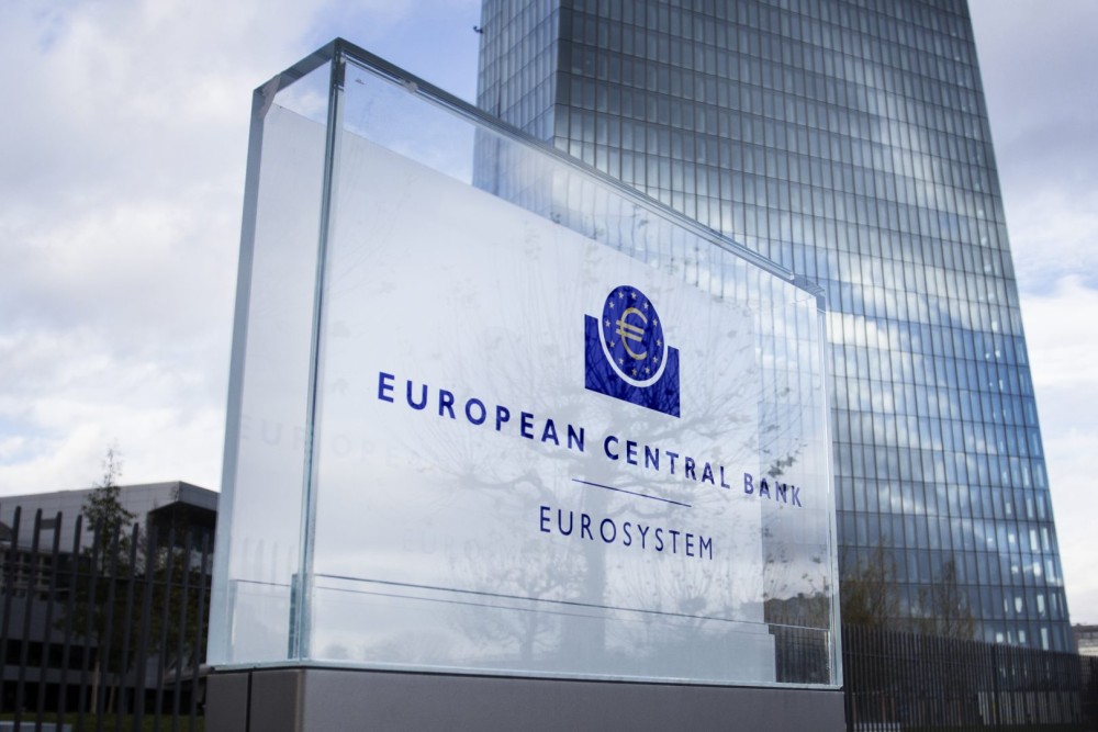 Πιο κοντά σε αύξηση των επιτοκίων η ΕΚΤ ως απάντηση στον πληθωρισμό
