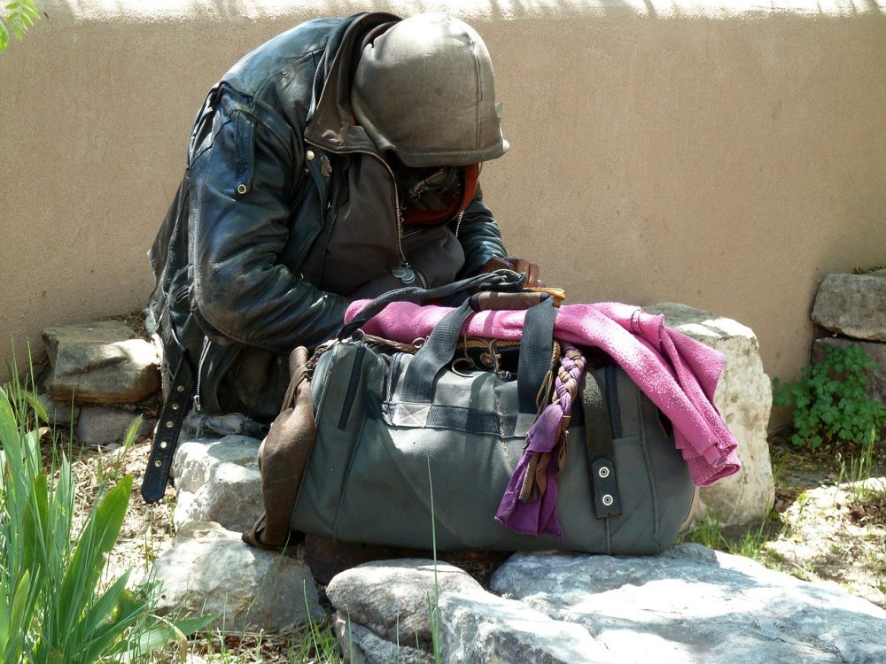 ΗΠΑ: Διώχνουν τους άστεγους από το μετρό στη ΝΥ-Φταίνε για την εγκληματικότητα λέει ο Δήμαρχος