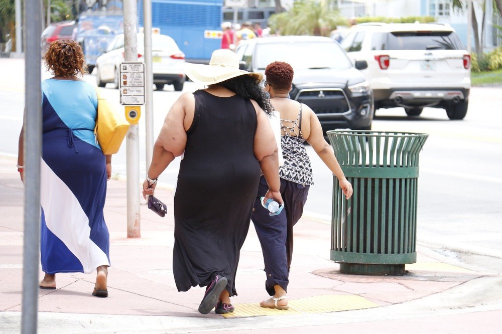 Έρευνα διαΝΕΟσις: Περισσότεροι από τους μισούς ενήλικες στην Ελλάδα είναι παχύσαρκοι ή υπέρβαροι