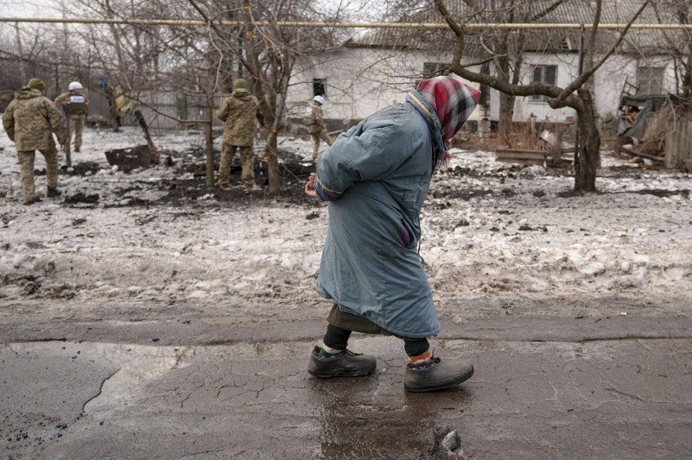 Εισβολή στην Ουκρανία: Πυρά του ρωσικού πυροβολικού σκότωσαν 19 αμάχους στο Ντονέτσκ