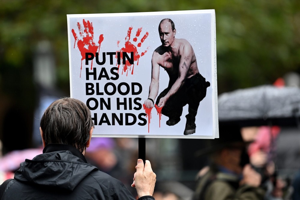 Εισβολή στην Ουκρανία: Γελοίες δικαιολογίες από τον ρώσο δικτάτορα