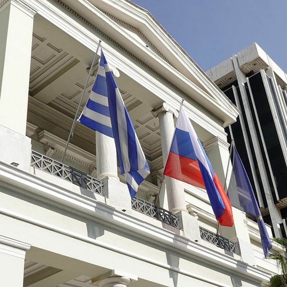 Κυρώσεις από την Ελλάδα: Πάγωσε τις περιουσίες πέντε Ρώσων επιχειρηματιών 