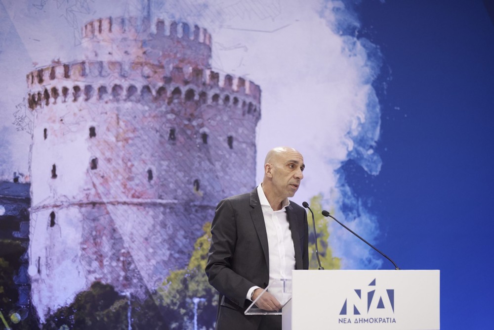 Προσυνέδριο ΝΔ-Μπρατάκος: Η Ελλάδα βαδίζει επιτέλους μπροστά χάρη στον Κυριάκο Μητσοτάκη