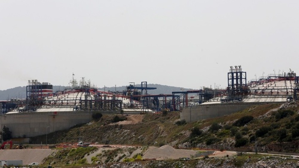 Προχωρά η νέα δεξαμενή LNG στη Ρεβυθούσα: Πρόσβαση για Βουλγαρία-Ρουμανία
