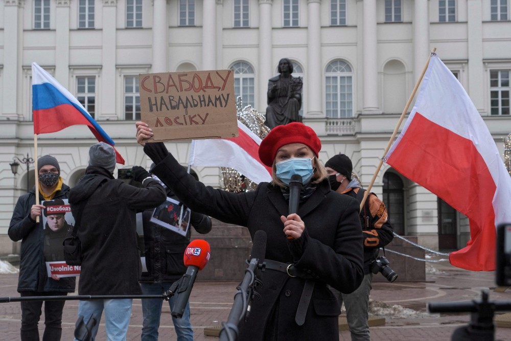 Βρετανία: Η Μόσχα χρησιμοποιεί ένα «εργοστάσιο τρολ» για να μεταδώσει την προπαγάνδα της για τον πόλεμο στην Ουκρανία