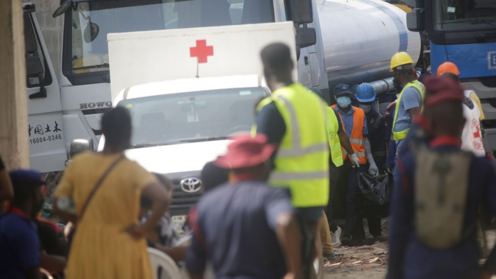 Νιγηρία: Πάνω από 100 νεκροί από την έκρηξη σε μια παράνομη πετρελαϊκή αποθήκη