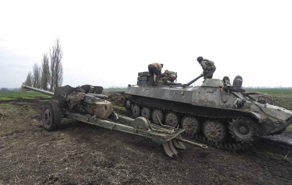 Βαρύ οπλισμό στέλνει η Δύση στην Ουκρανία
