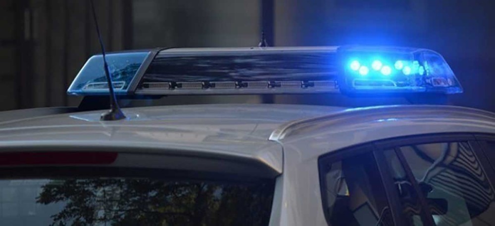 Με 13 σφαίρες «γάζωσαν» αυτοκίνητο αστυνομικού στα Βασιλικά Ευβοίας