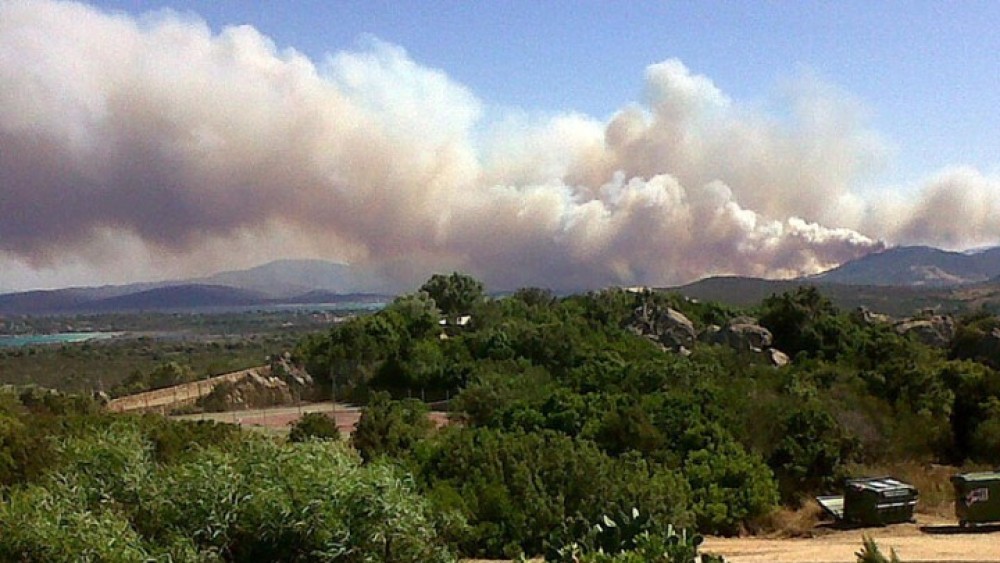 Πυρκαγιά στη Μαγούλα-Δεν απειλεί κατοικημένες περιοχές
