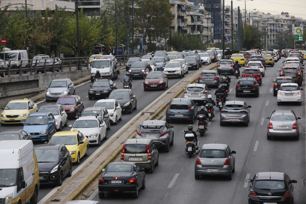 Λύση στο κυκλοφοριακό πρόβλημα της Αθήνας με 4+4 κινήσεις