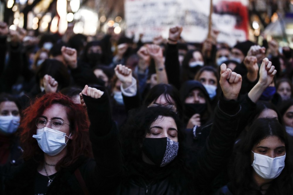 Ο Μάνος Βουλάρινος γράφει για το πανεκπαιδευτικό συλλαλητήριο