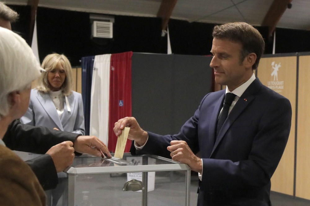 Γαλλία-βουλευτικές εκλογές: Ελαφρώς αυξημένος ο αριθμός των ψηφοφόρων