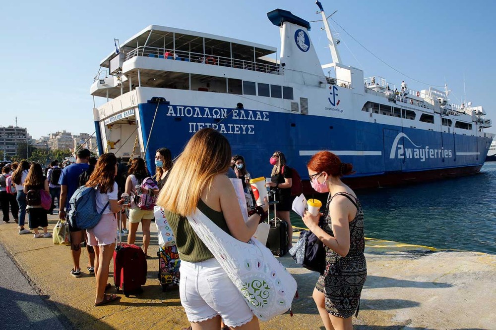 Αυξημένη η κίνηση στα λιμάνια &#8211; Το Σάββατο από τον Πειραιά αναχώρησαν 17.071 επιβάτες
