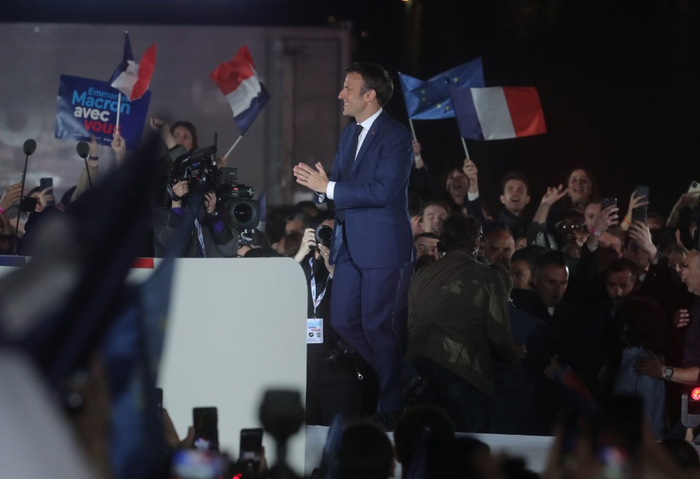 Εκλογές στη Γαλλία: Ο  Εμανουέλ Μακρόν ελπίζει σε αυτοδυναμία