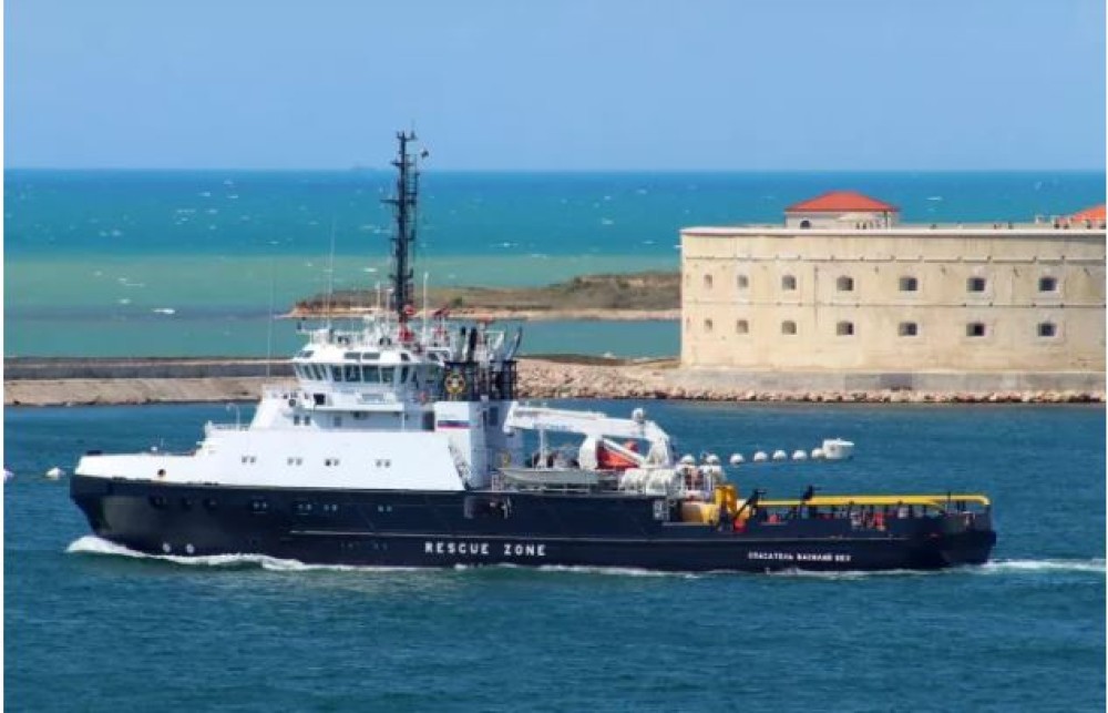 Ρωσικό πλοίο που κατευθυνόταν στο Φιδονήσι βυθίστηκε  από ουκρανικούς πυραύλους