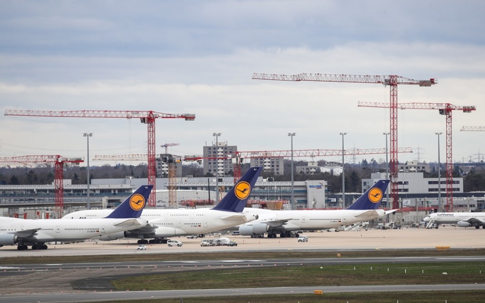Κορωνοϊός: Η Lufthansa ακυρώνει συνολικά 23.000 πτήσεις