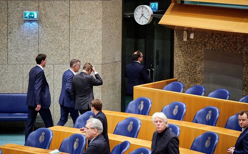 Ολλανδία: Παραιτήθηκε λόγω εξάντλησης ο υπουργός «κορωνοϊού»