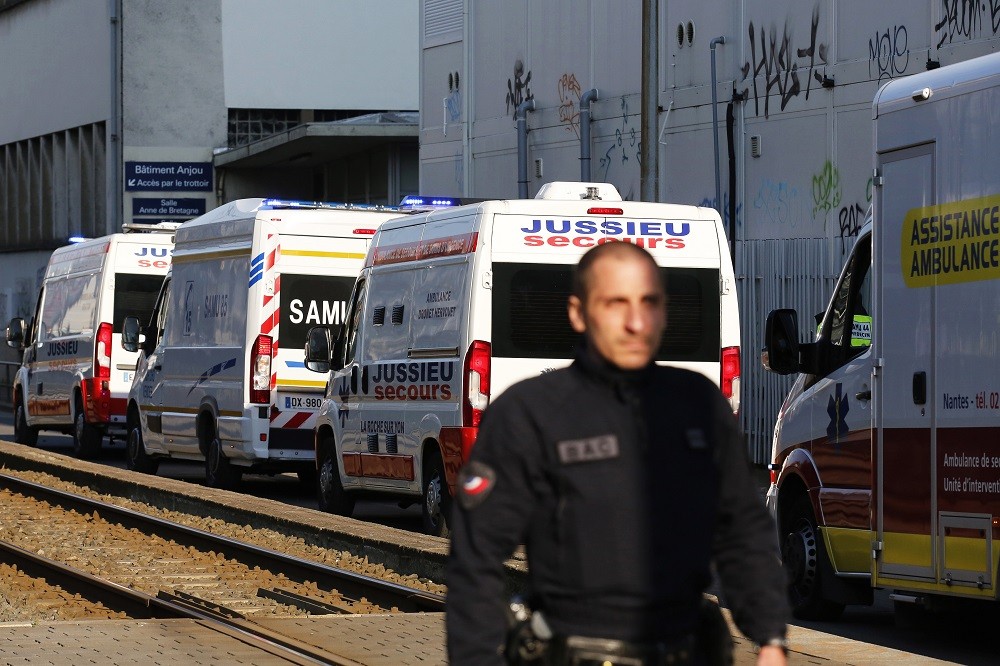 Συνεχίζεται ο εφιάλτης στη Γαλλία: 365 νεκροί σε μία μέρα&#33;