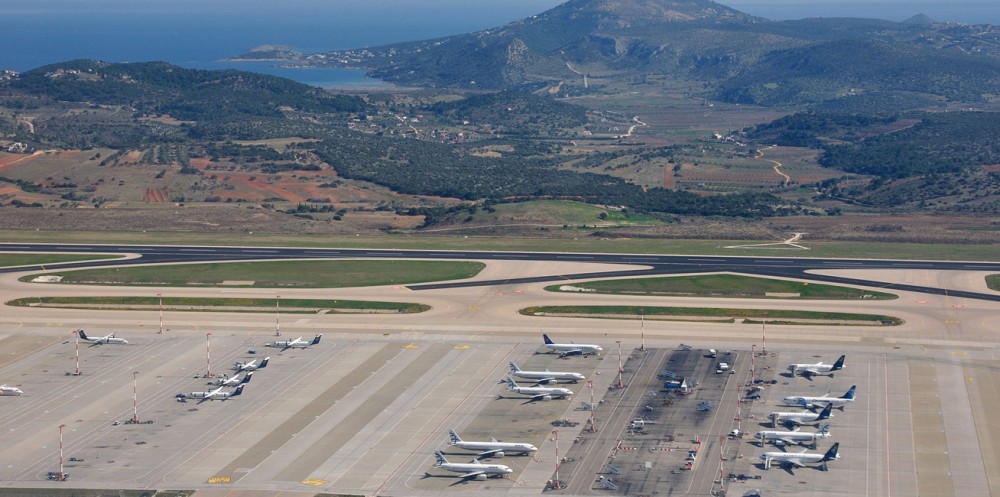 Κορωνοϊός: Τέλος όλες οι πτήσεις από και προς Ελλάδα από την Κυριακή