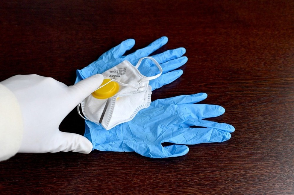 20.000 γάντια μιας χρήσης στην αστυνομία με πρωτοβουλία Καράογλου