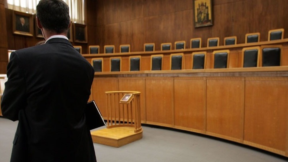 Την αποζημίωση ειδικού σκοπού των 800 ευρώ ζητούν οι δικηγόροι