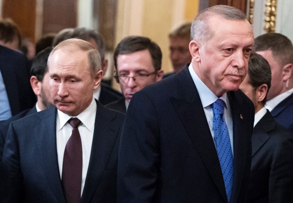 Ρωσία και Τουρκία αναζητούν διαύλους επικοινωνίας και συνεργασίας