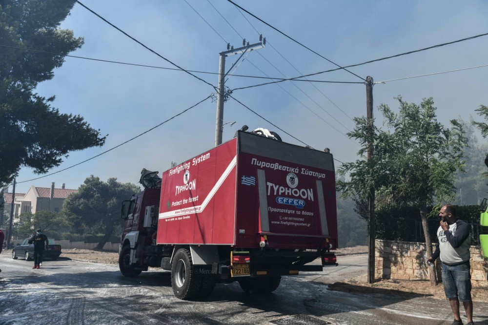 Φωτιά σε Πεντέλη-Παλλήνη: Αποκαταστάθηκε η κυκλοφορία -Ανοιχτοί όλοι οι δρόμοι