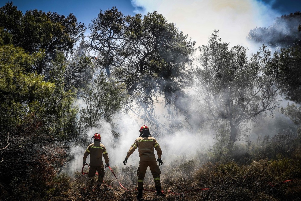 Έκκληση από την πυροσβεστική: Να βοηθήσουν οι 4.000 πιστοποιημένοι εθελοντές πυροσβέστες