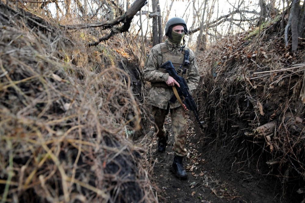 Ουκρανία: Ο στρατός επιβεβαίωσε ότι οι δυνάμεις του αποχώρησαν από το Λισιτσάνσκ