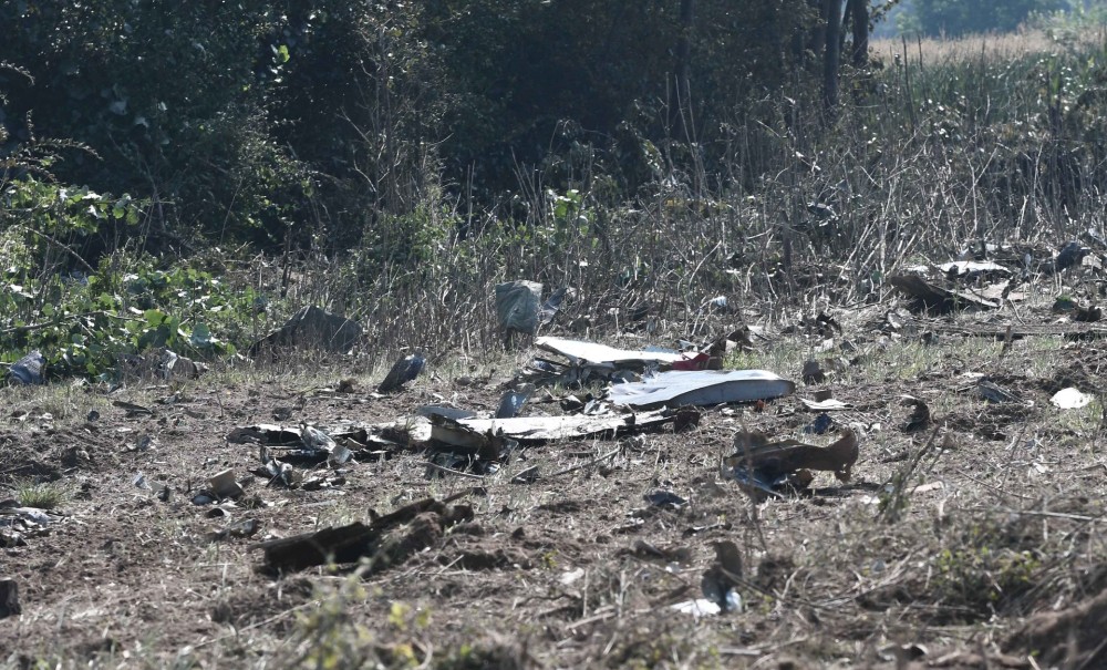 Συντριβή αεροπλάνου στην Καβάλα: Εκσφενδονίστηκε όλο το πλήρωμα