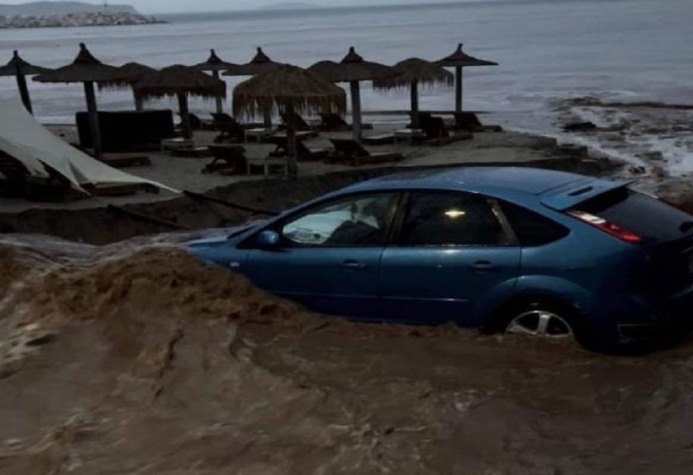 Κακοκαιρία-Θεσσαλονίκη: Έπεσαν κολώνες της ΔΕΗ – Πνίγηκε η Θάσος